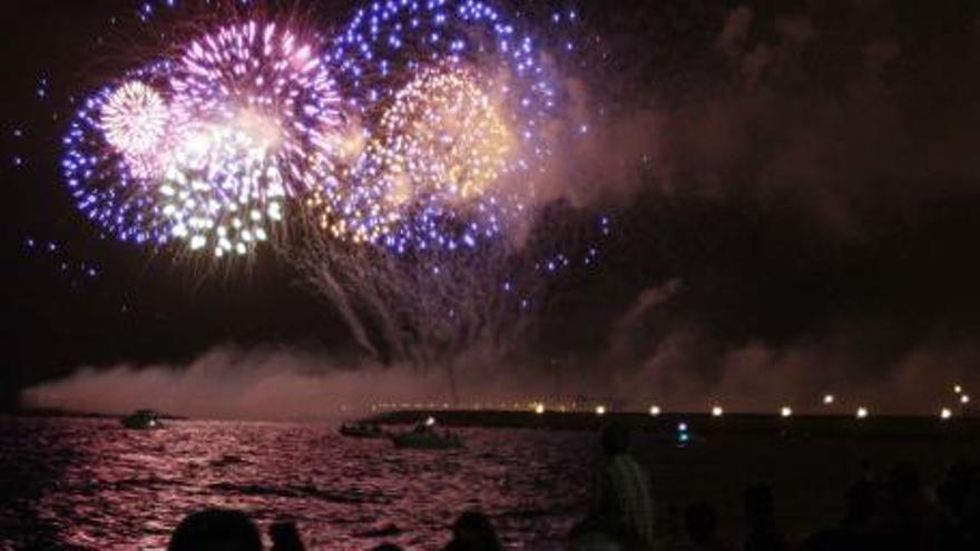 Los fuegos artificiales, vistos desde la Malagueta.