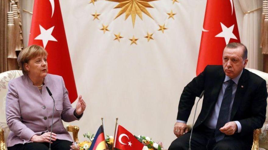 Erdogan se enfada con Merkel por usar la expresión &quot;terrorismo islamista&quot;