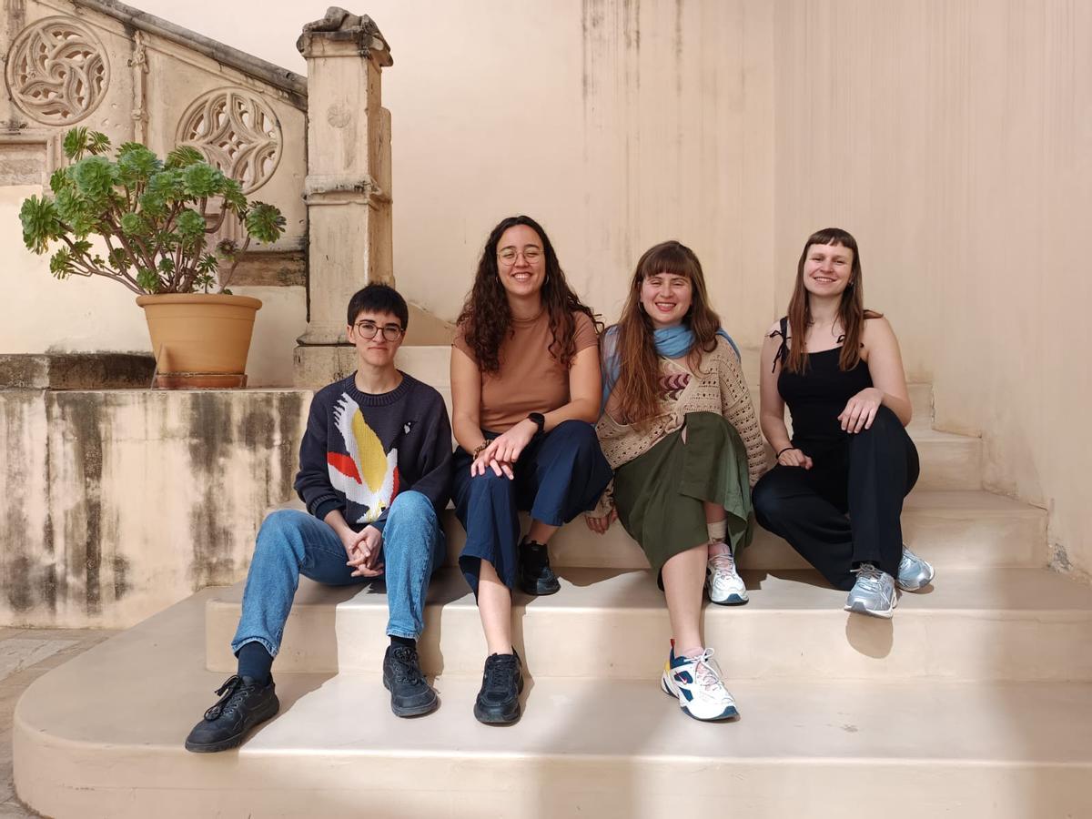 Cuatro de las siete Pitxorines, en la presentación del disco en Ca n'Oleo