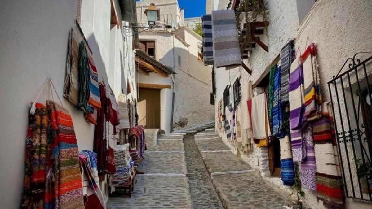 Artesanía de las Alpujarras en Pampaneira.