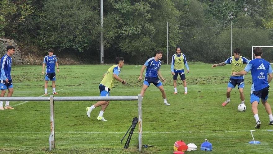 Dos jugadores del Oviedo con problemas en el entrenamiento de El Requexón