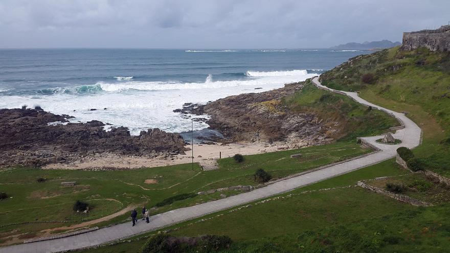 La playa de Os Frades no contará finalmente con chiringuito