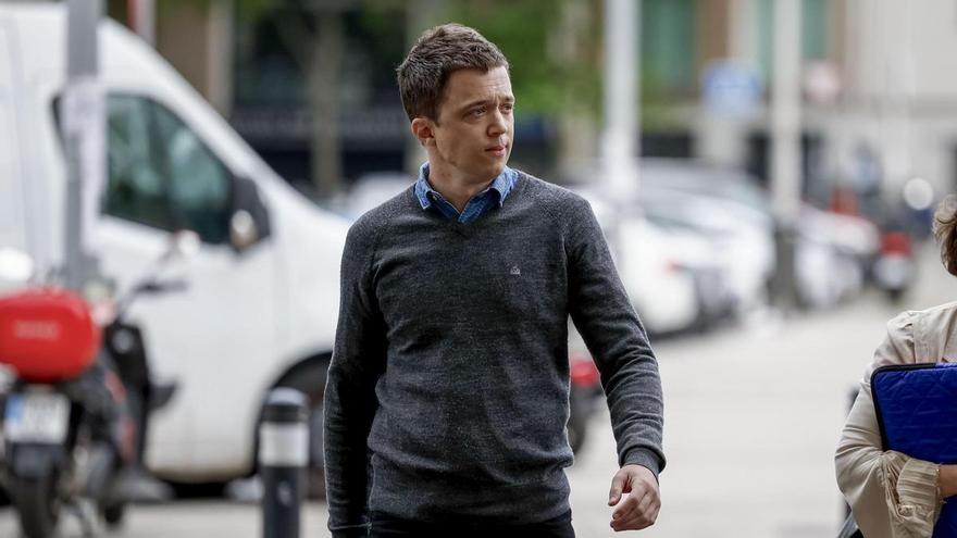 Errejón legt Berufung beim Obergericht gegen die Einstellung der Anklage gegen Mouliaá wegen Verleumdung ein