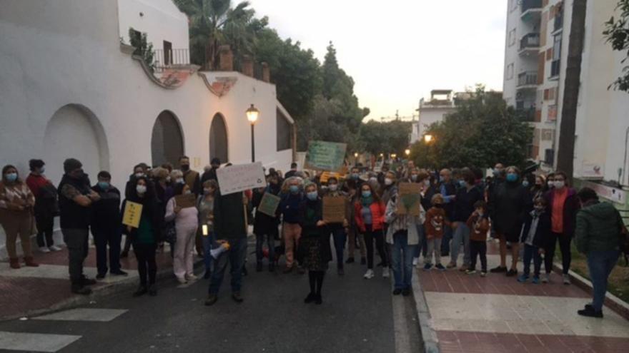 Los manifestantes, en el tramo de avenida de las talas