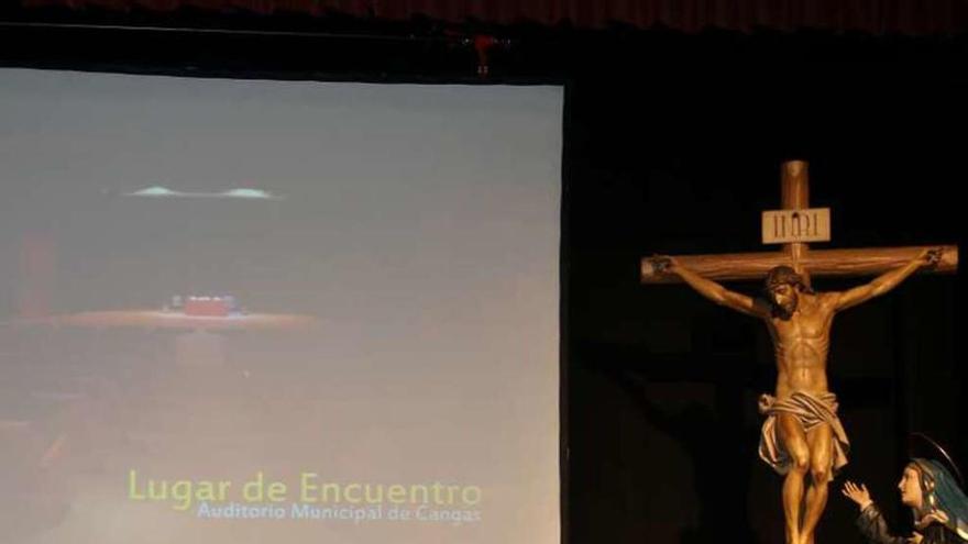 Mercedes Giráldez, en uno de los actos del Encuentro en Alzira. // FdV
