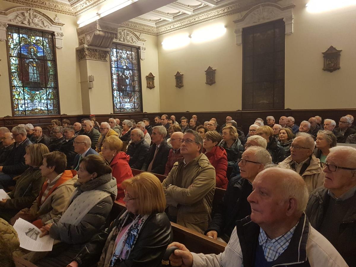El colegio La Inmaculada, de los hermanos La Salle de Santiago, celebra su centenario El colegio La Inmaculada, de los hermanos La Salle de Santiago, celebra su centenario