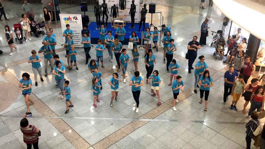 Momento del baile «flashmob» en l&#039;Aljub este fin de semana.