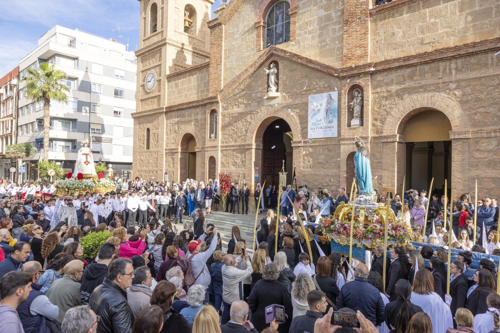 Las imágenes de la procesión del Encuentro del Domingo de Resurrección en Torrevieja