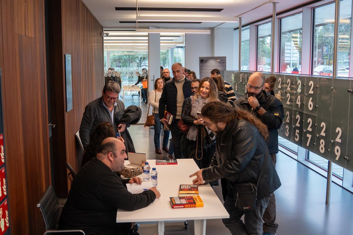 El gaditano Juan Gutiérrez gana el primer certamen de CordoBlack con el hilo 'Optimización de Recursos'.