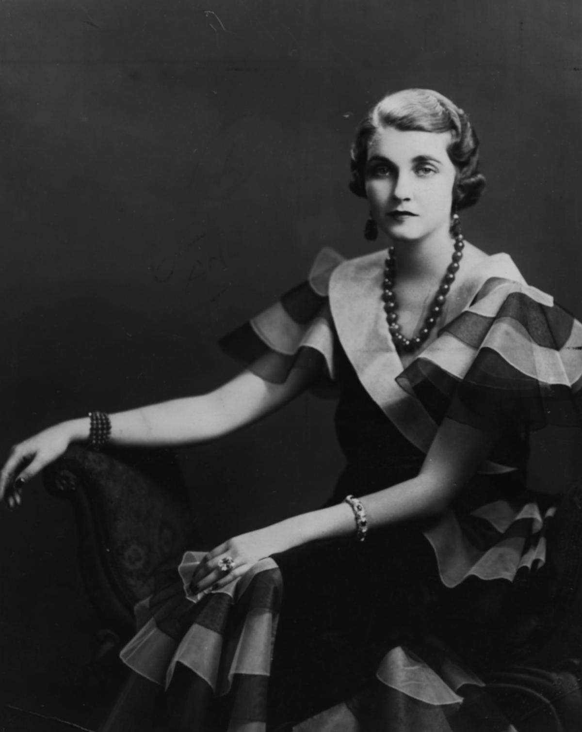 Barbara Hutton, una de las mejores clientas de Cartier. En la foto, de 1933, luce el collar de jade, que se subastó en 2014 por 27 millones de dólares.