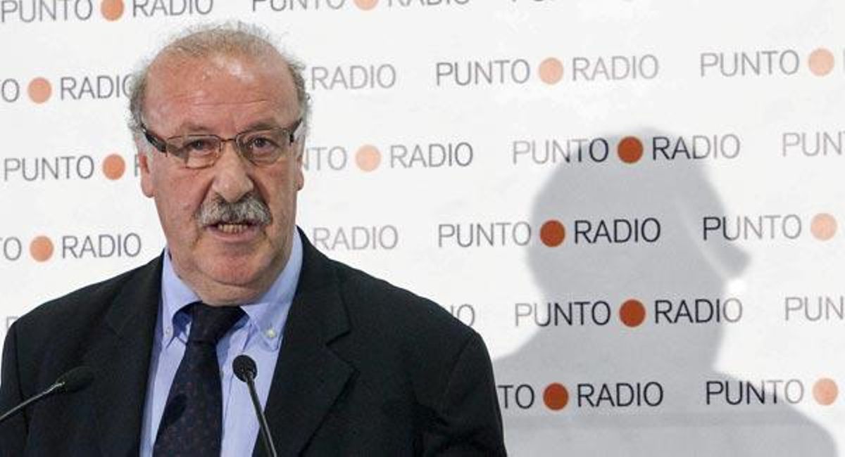 El seleccionador creu que el lateral esquerre és una aposta de futur.