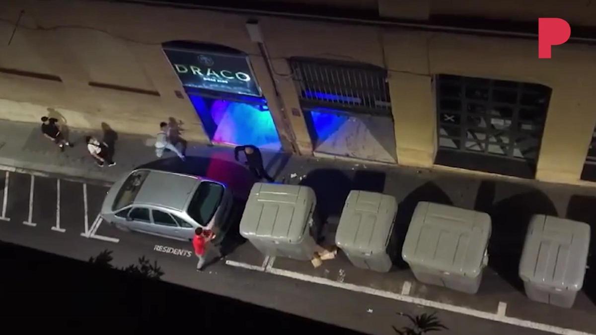 Pelea entre clientes y personal de seguridad de la discoteca Draco (antigua KGB) en Gràcia Pelea entre clientes y personal de seguridad de la discoteca Draco (antigua KGB) en Gràcia