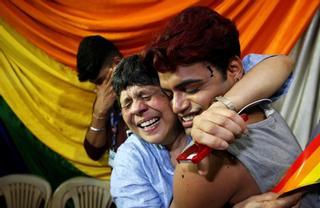 El Tribunal Supremo despenaliza la homosexualidad en la India