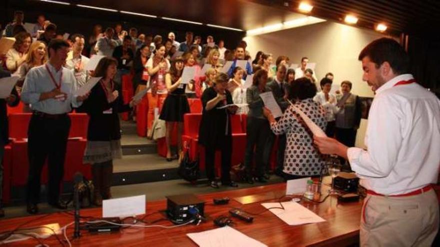 Más de cien personas participan en el primer encuentro de coaching en Alicante