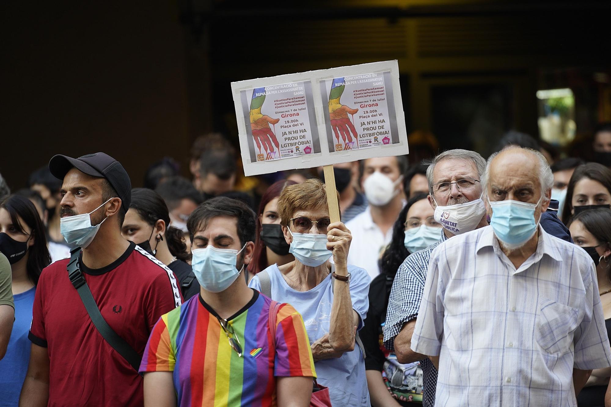 Concentració per condemnar la mort de Samuel Luiz a Girona