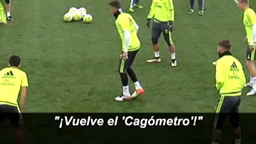 Ramos, en el entreno del Madrid: "¡Vuelve el 'cagómetro'!"