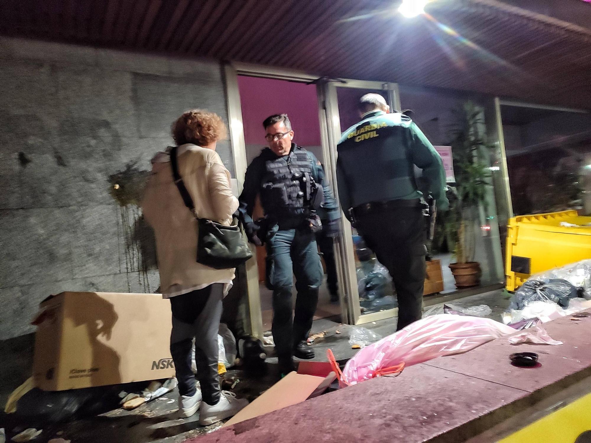 Multidudinaria protesta contra la subida de la basura en O Morrazo