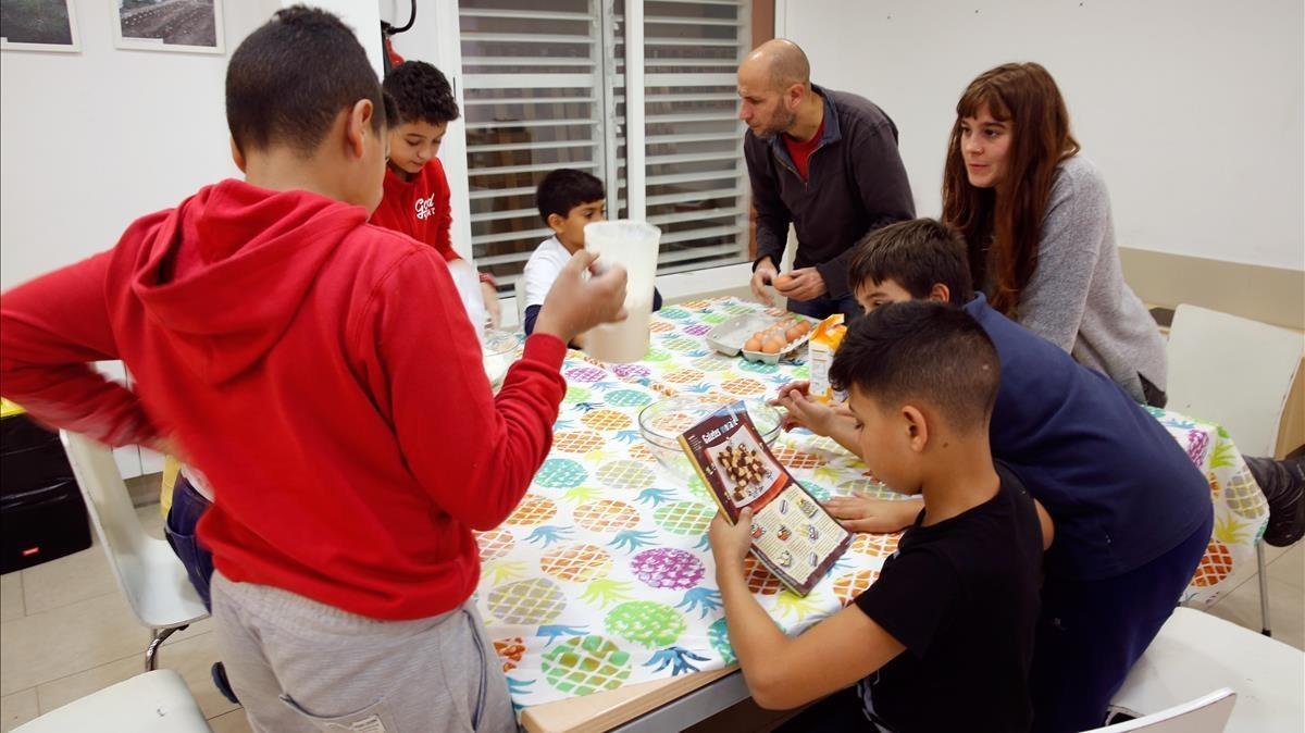 Infants del Centre Obert Infantil de la Fundació Germina a Santa Coloma de Gramenet.