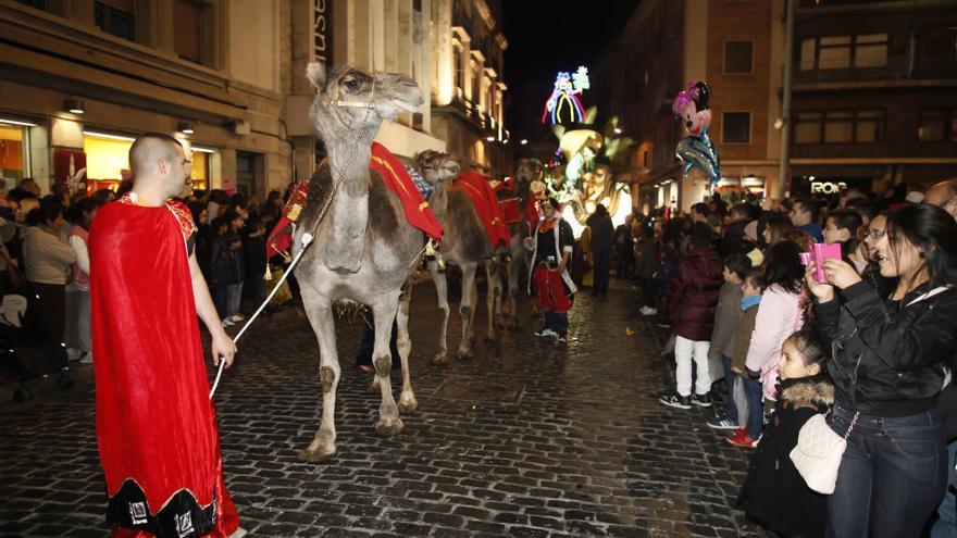 La desfilada de Reis a Figueres, el 2014.