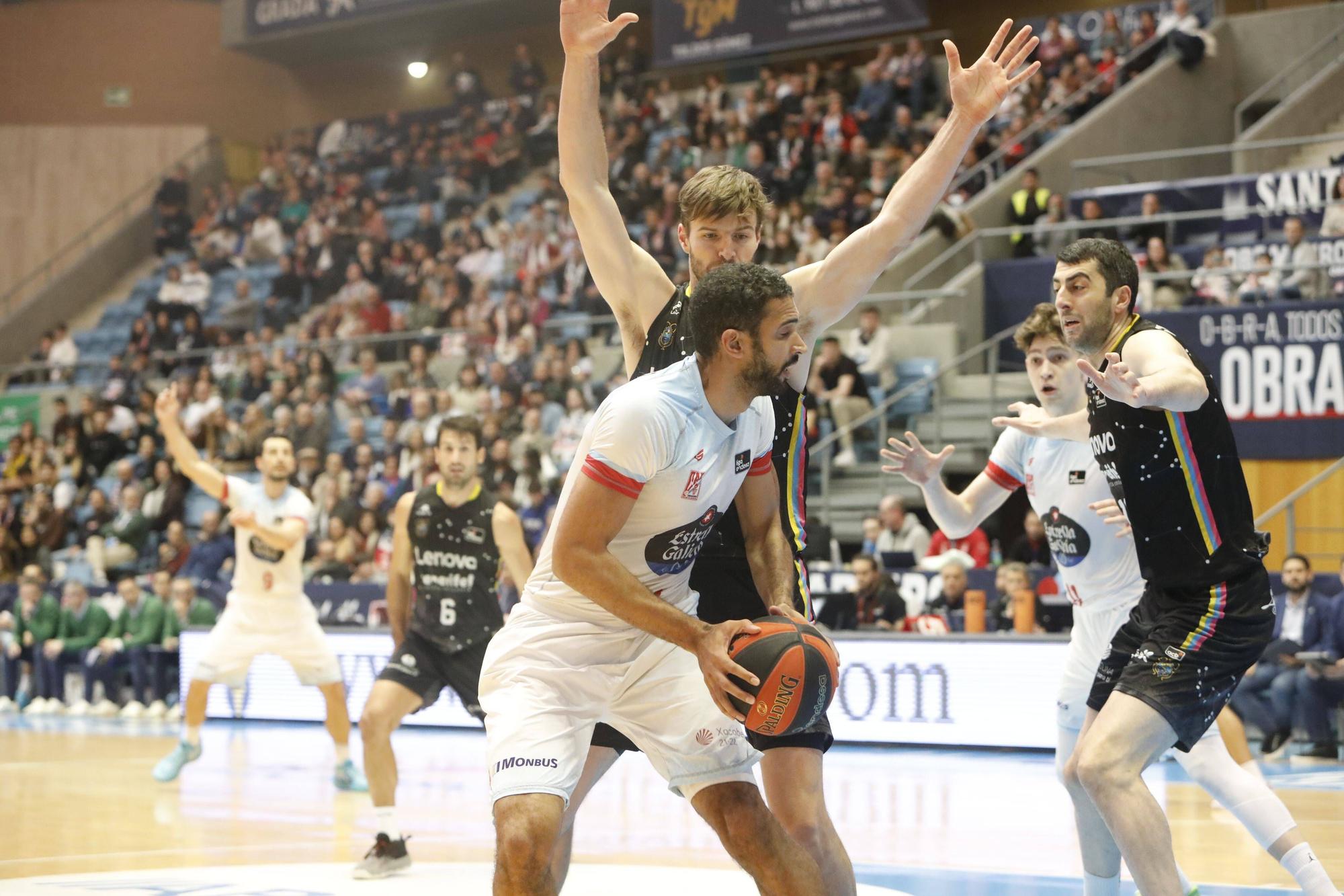 Las imágenes del partido Monbus Obradoiro vs Lenovo Tenerife