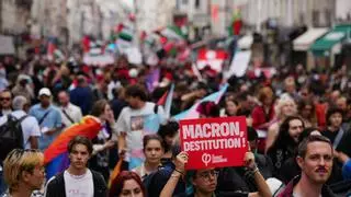 Protestas de la izquierda en Francia contra el nuevo gobierno conservador