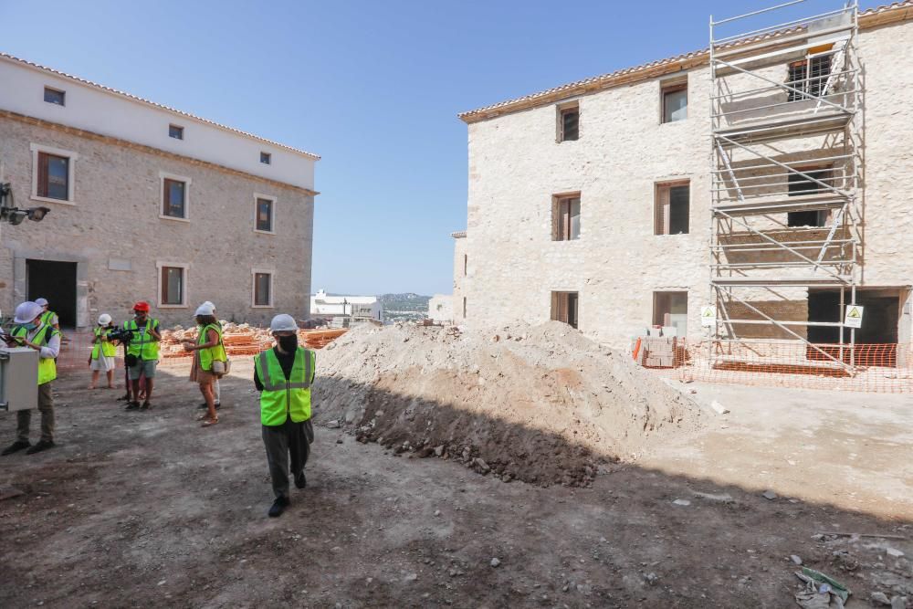 Visita a las obras del Parador de Turismo de Ibiza