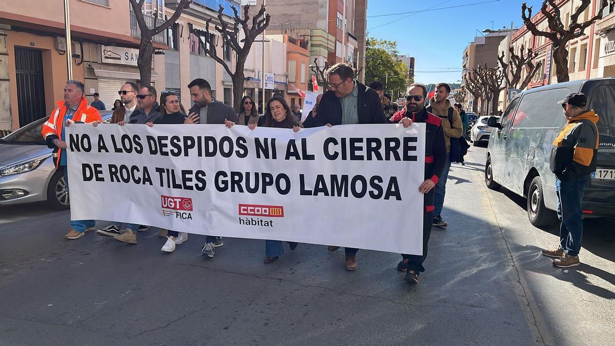 Autoridades presentes en el inicio de la manifestación.