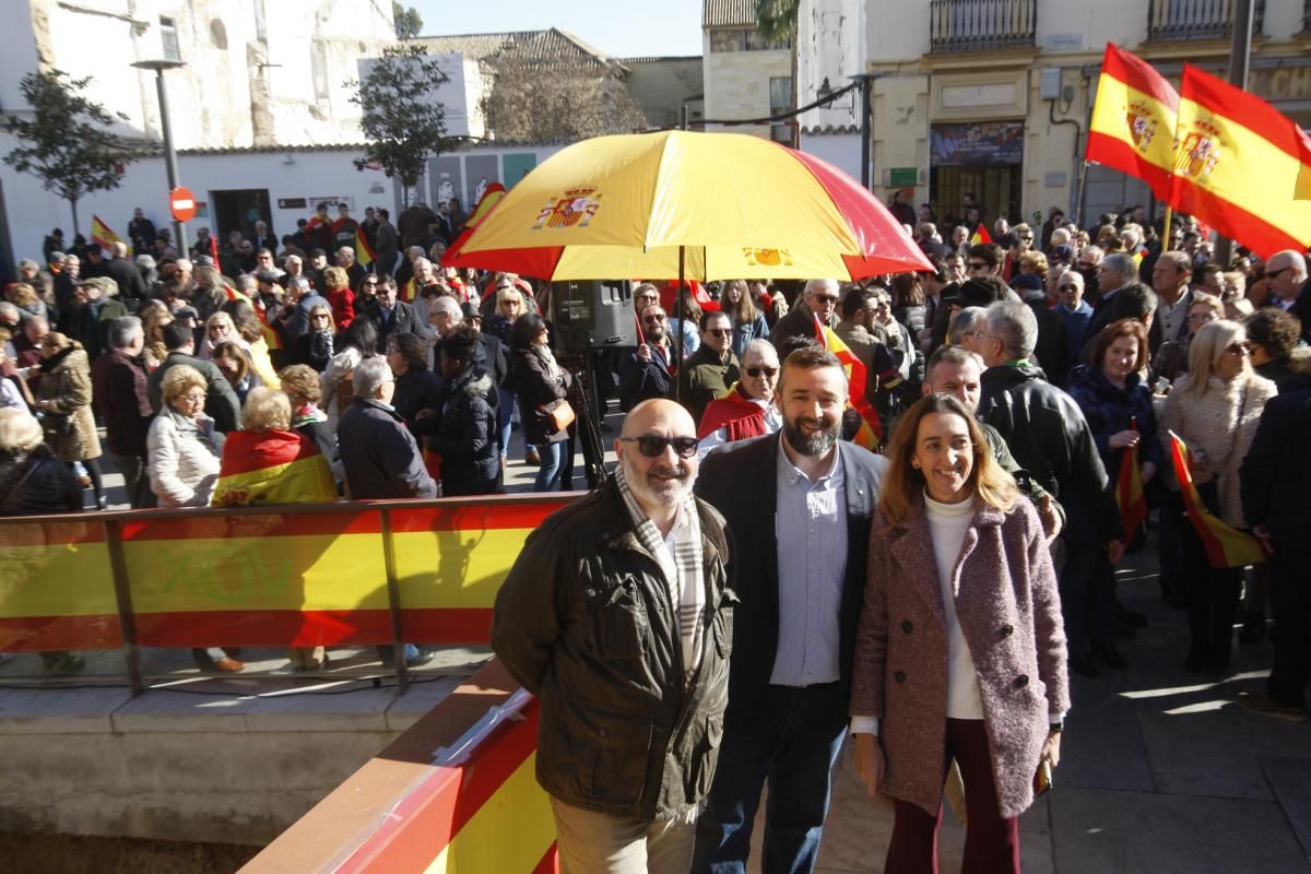 Vox se concentra por el respeto a la Constitución