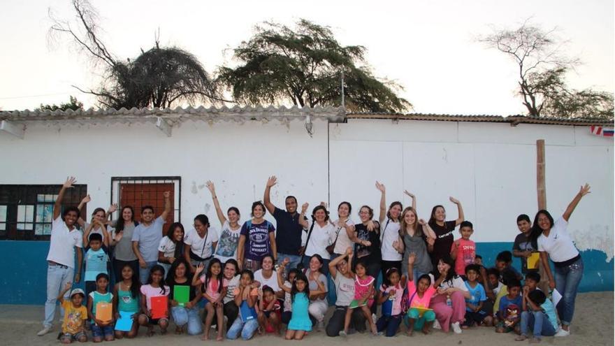 Siete universitarios realizaron proyectos solidarios en Perú en el marco del programa de Respuestas Solidarias