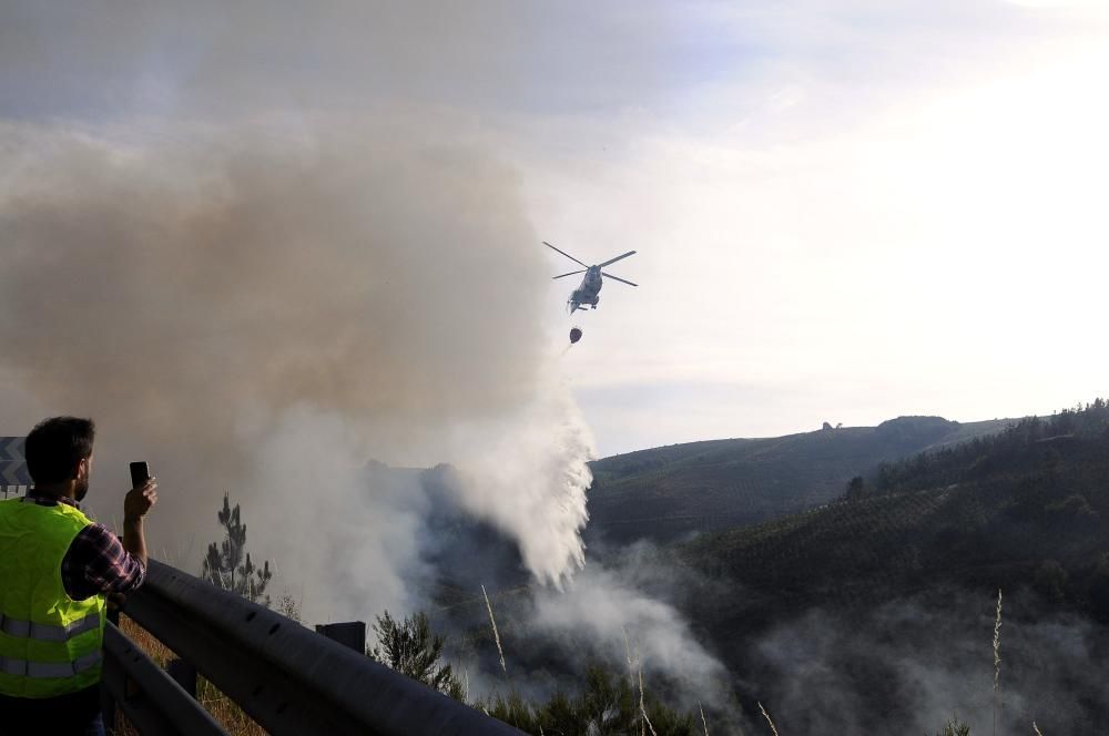 Incendio forestal en Lalín