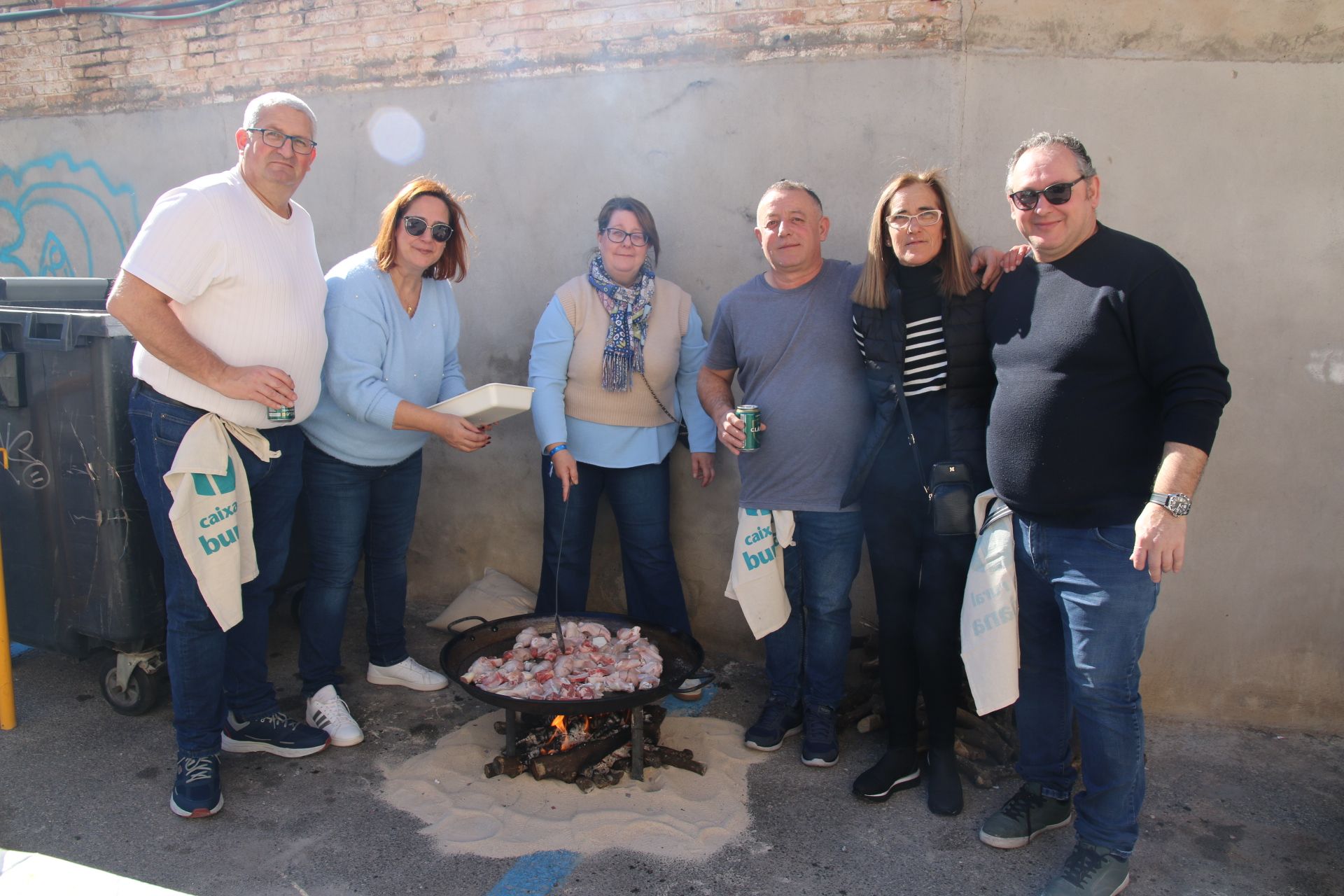 Galería de fotos: La Festa de les Paelles de Burriana reúne a más de 1.000 personas en Sant Blai