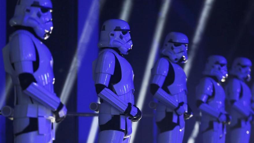 Actores de Star Wars en el Tate Modern // Neil Hall (Reuters)