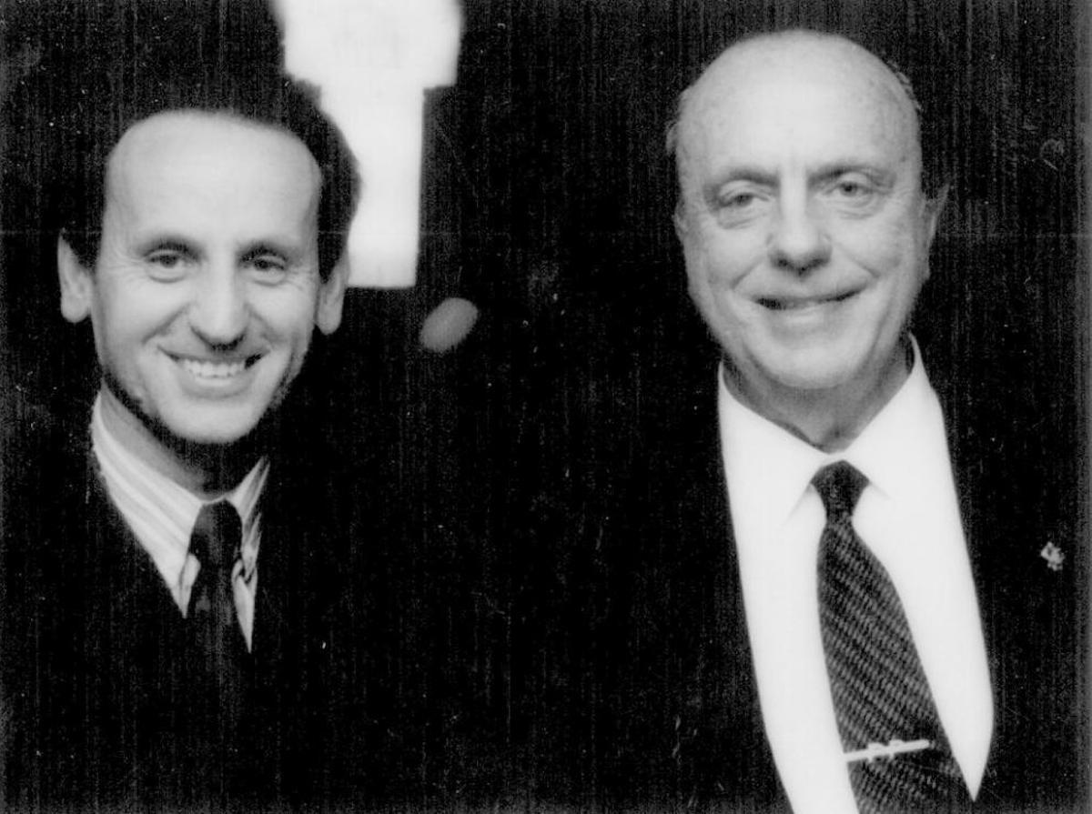 Longueira, con el presidente de la Xunta Manuel Fraga, durante una entrevista.