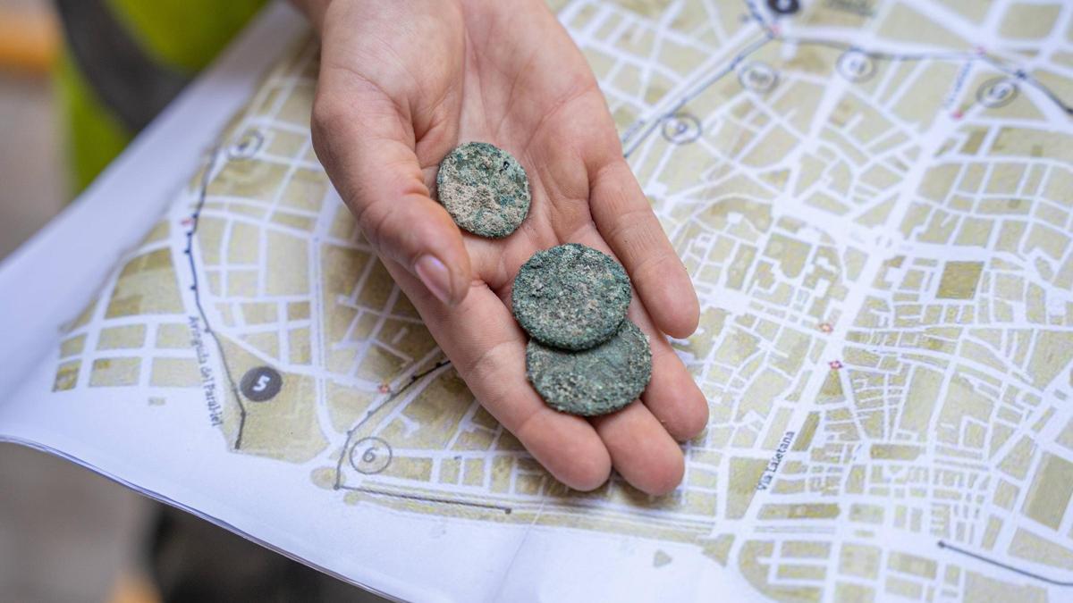 Encuentran restos arqueológicos de la época medieval en las obras de La Rambla