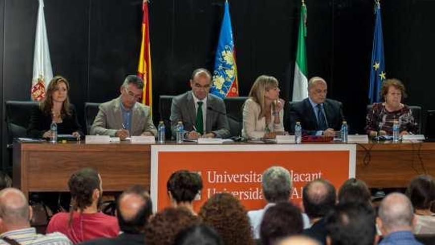 Sánchez Zaplana presenta la Federación para la Mediación de la Comunidad