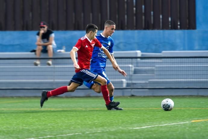 25-01-20  DEPORTES. CAMPOS DE FUTBOL DE LA ZONA DEPORTIVA DEL PARQUE SUR EN  MASPALOMAS. MASPALOMAS. SAN BARTOLOME DE TIRAJANA.  San Fernando de Maspalomas Santos- Veteranos del Pilar (Cadetes).  Fotos: Juan Castro.  | 25/01/2020 | Fotógrafo: Juan Carlos Castro