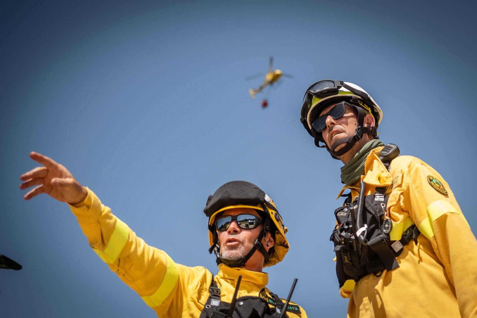 Control del incendio en Tenerife