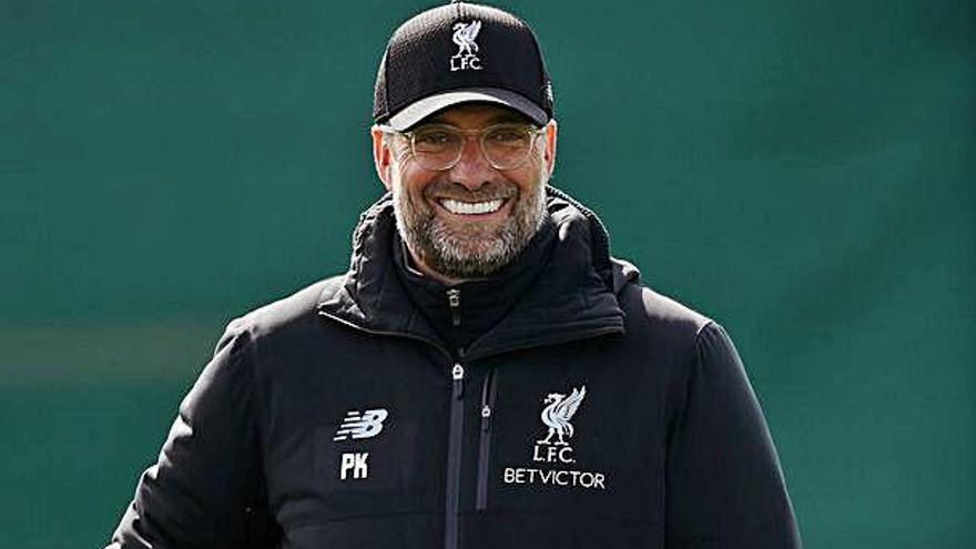 Jürgen Klopp durant la sessió d&#039;entrenament d&#039;ahir prèvia al partit