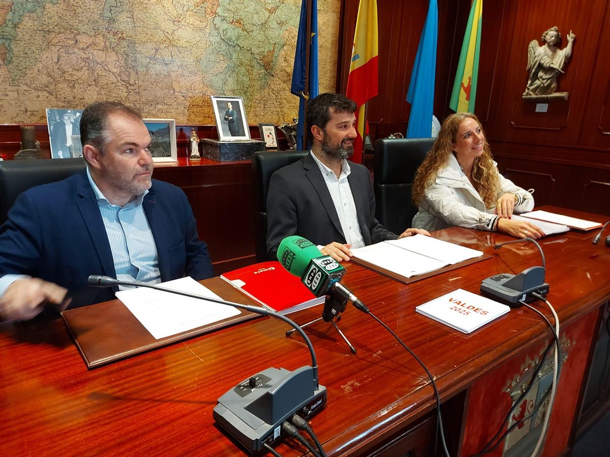 Un momento de la rueda de prensa.