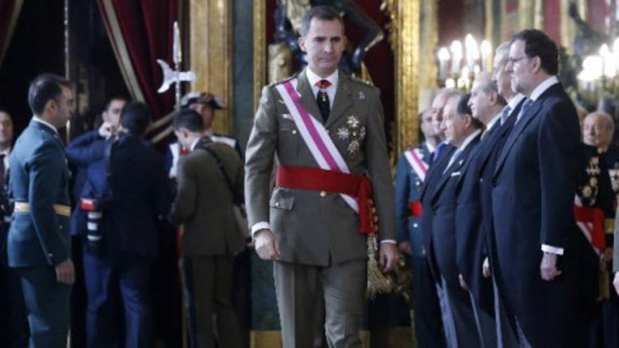 El Rey insta al Ejército a &quot;encontrar una reacción valiente&quot; contra el terrorismo