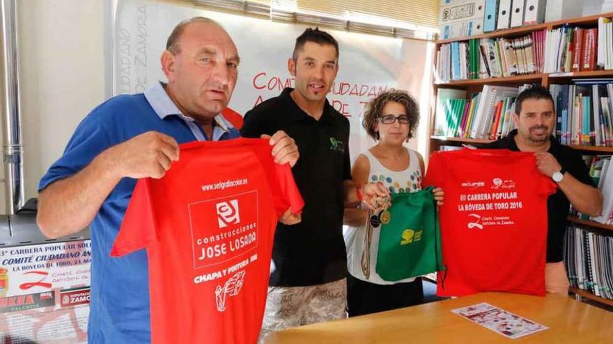 Desde la izquierda: Francisco Benito, Carlos Rey, Silvia Alonso y José Hernández.