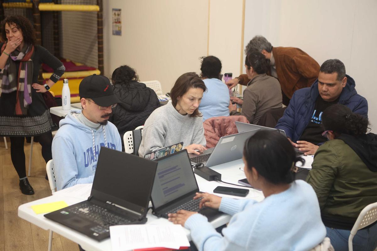 jornada organizada por Ecos do Sur por el 8M para crear y editar páginas de Wikipedia de mujeres