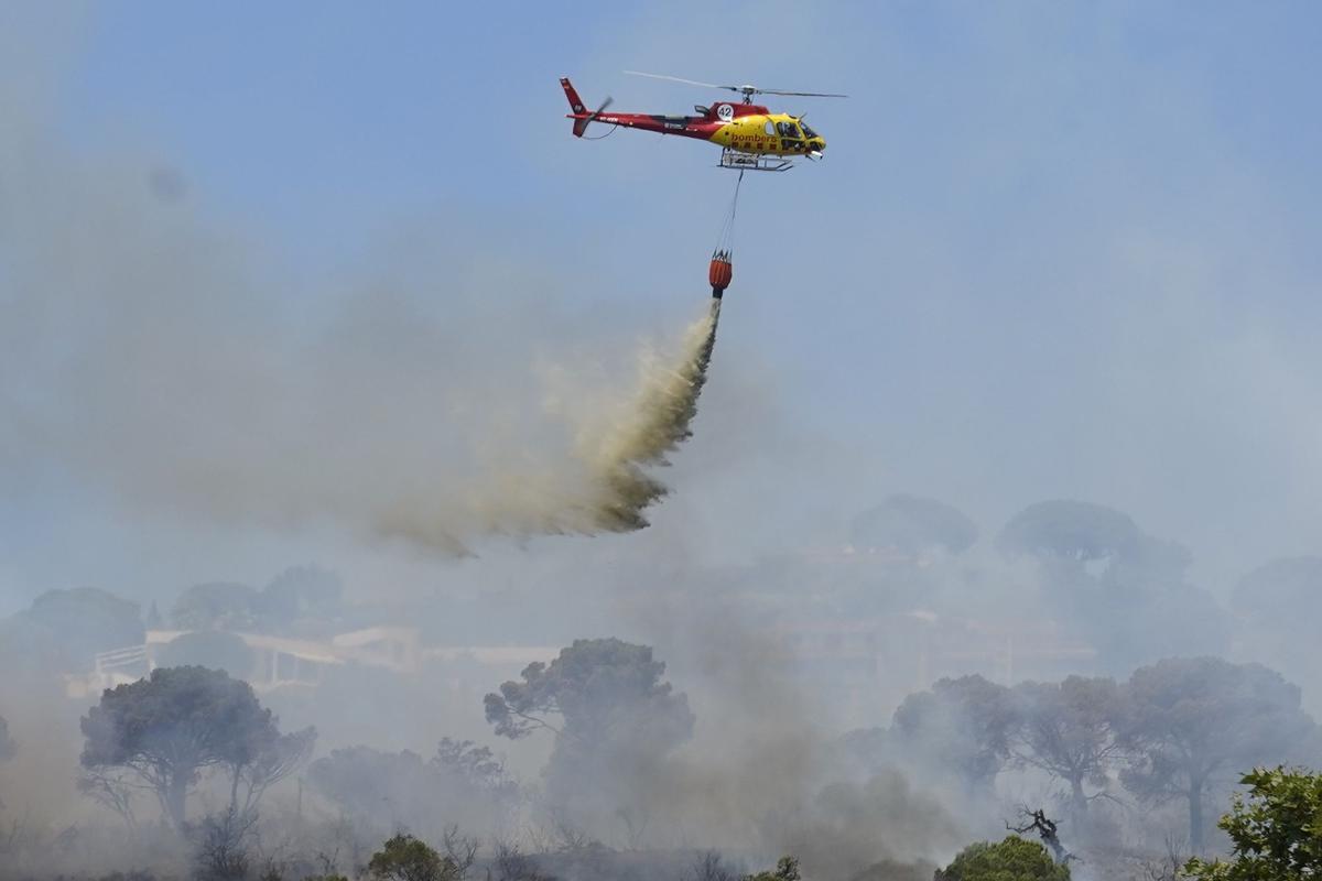 Incendio forestal en Castell d’Aro y Santa Cristina d’Aro