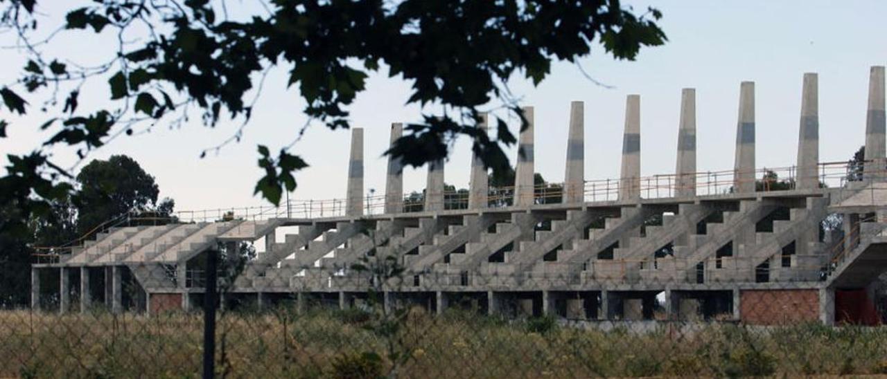 La Academia, aún en vías de construcción