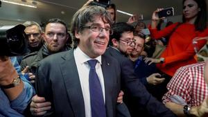 Carles Puigdemont, en una imatge d’arxiu, compareixent a una conferència de premsa a Brussel·les.