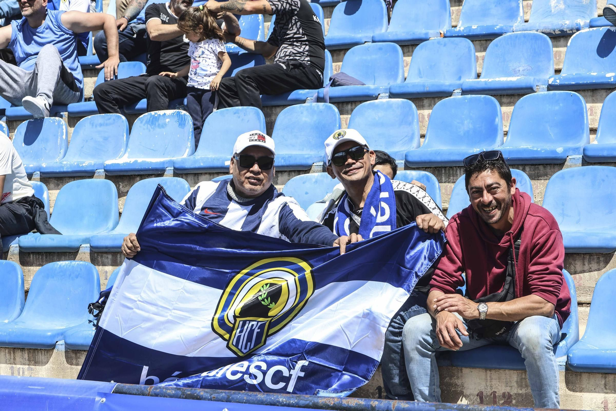 Las imágenes del Hércules CF- Peña Deportiva (5-1)