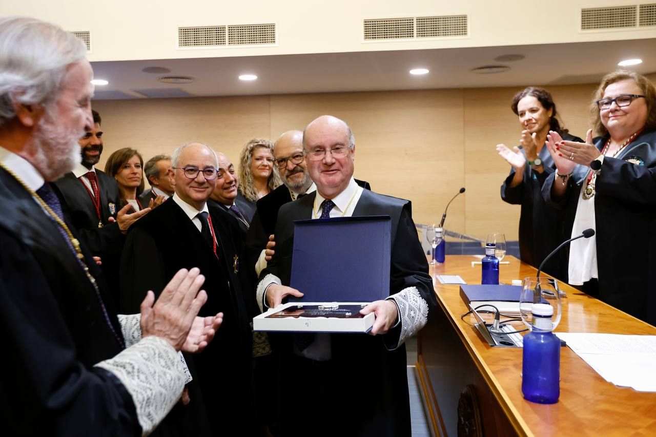 El Colegio de la Abogacía de Córdoba distingue a los magistrados del Supremo Juan Ramón Berdugo y Pedro José Vela