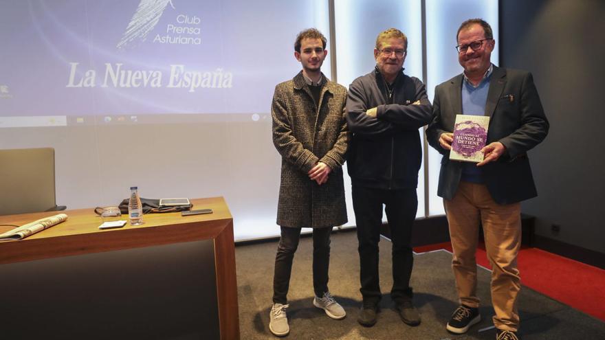 Por la izquierda, Juan Fueyo Gómez-Manzano, Juan Fueyo Margareto y Pablo Álvarez, ayer, en el Club Prensa Asturiana.