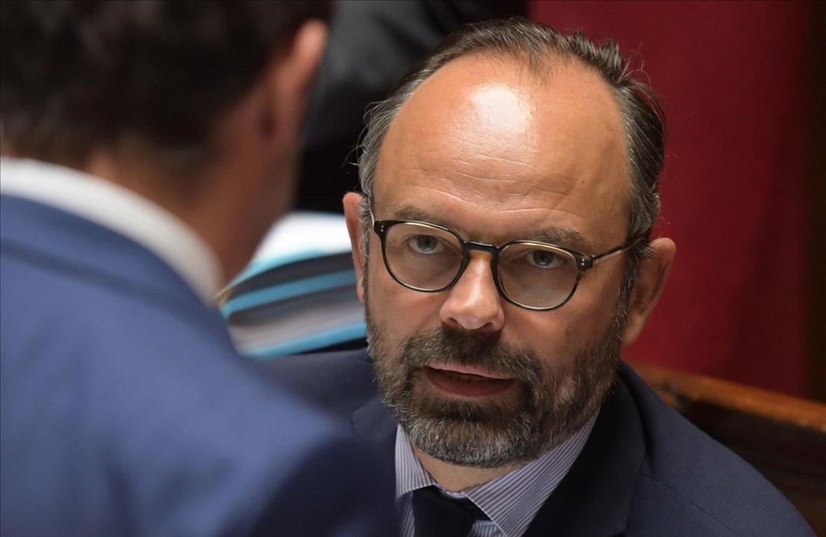 zentauroepp48686537 french prime minister edouard philippe  r  speaks with frenc190618171529