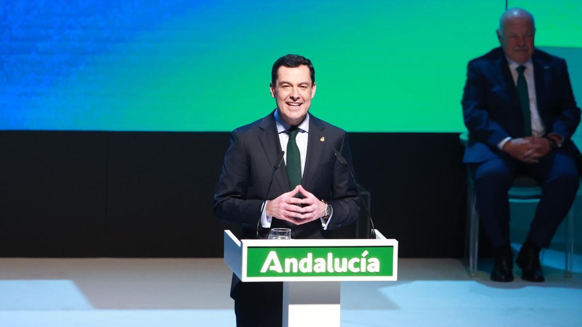 El presidente de la Junta, Juanma Moreno, en el acto del 28-F